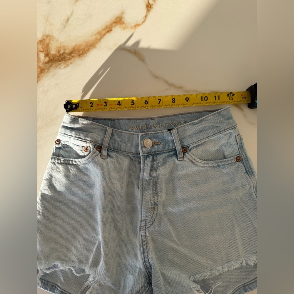American Eagle Outfitters Light Wash Jean Shorts 000 - Picture 3 of 8